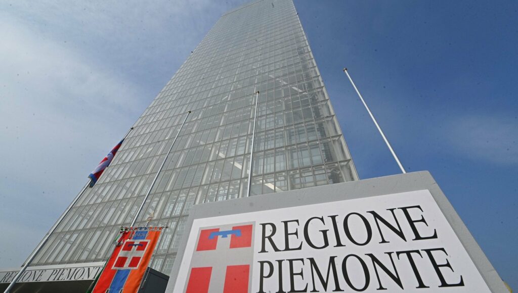 Regione Piemonte. Bando Efficienza energetica e fonti rinnovabili negli edifici pubblici